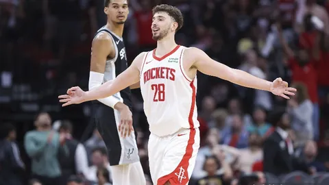 利拉德独占鳌头，库里耀眼登场，哈登科比紧随其后，三分盛宴即将开启